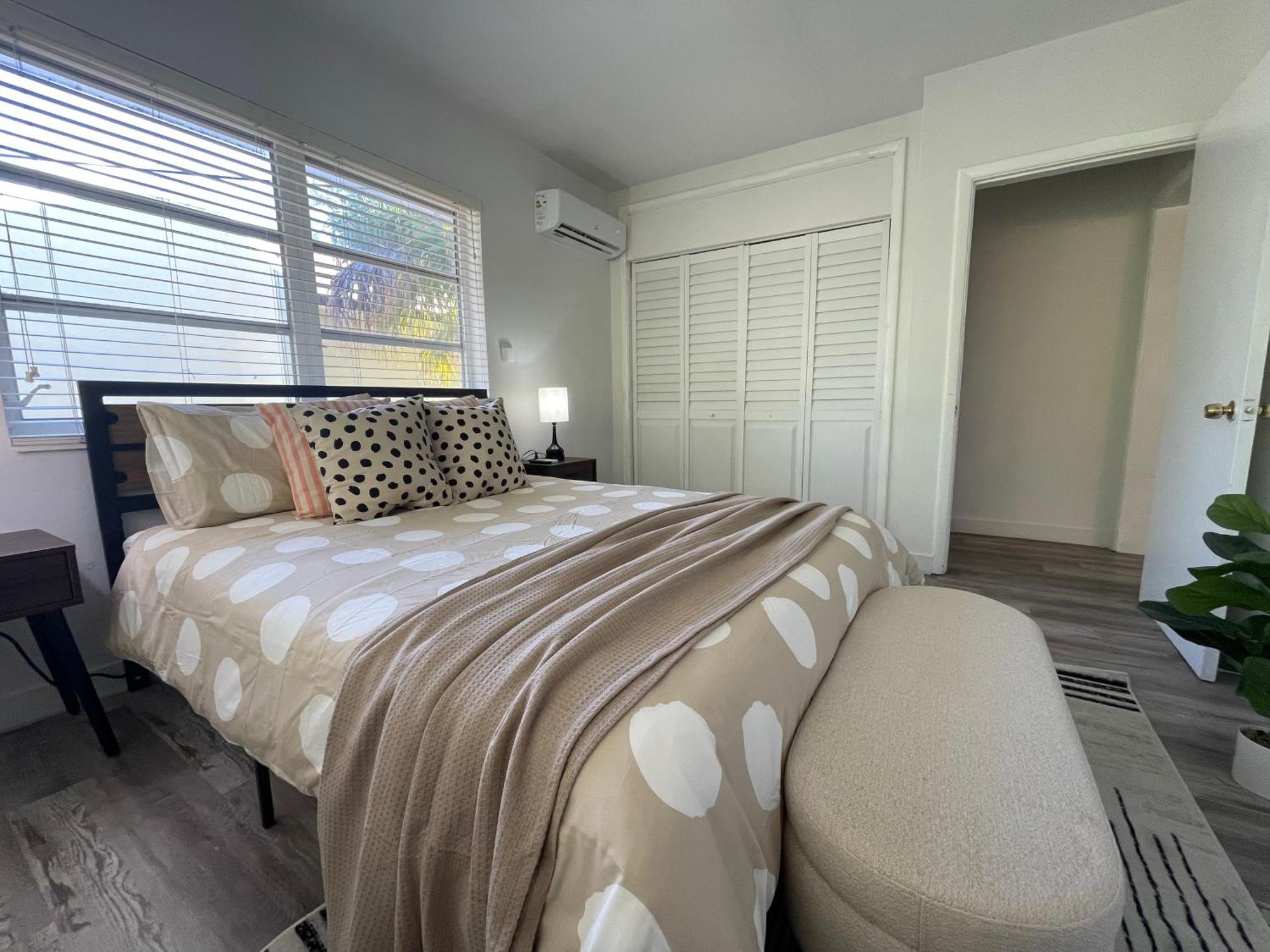 Fully Equipped Apartments With Parking Near Cocowalk Μαϊάμι Εξωτερικό φωτογραφία