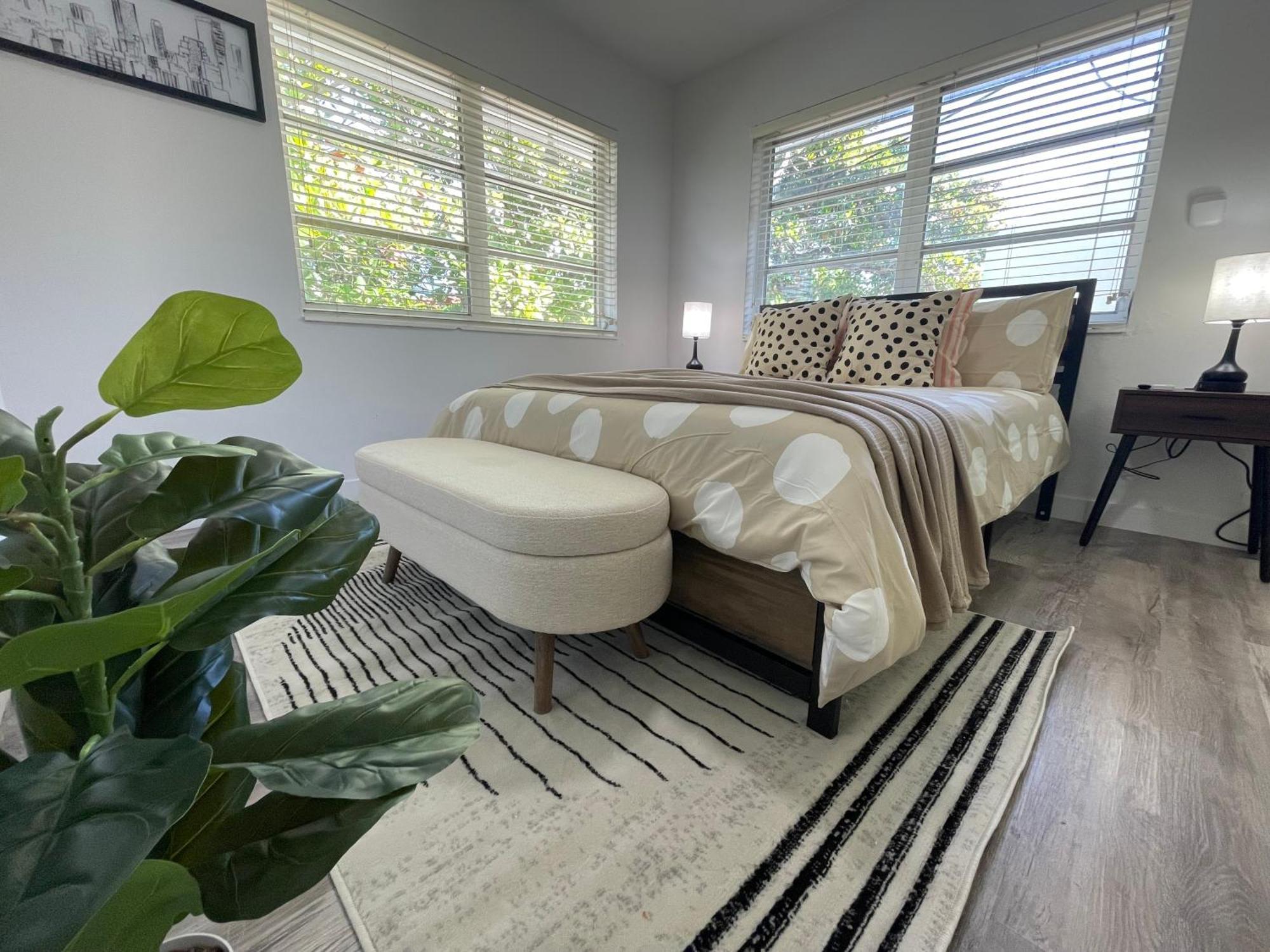 Fully Equipped Apartments With Parking Near Cocowalk Μαϊάμι Εξωτερικό φωτογραφία