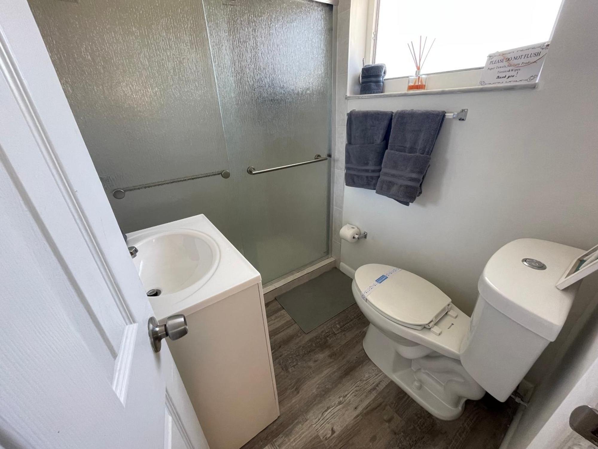 Fully Equipped Apartments With Parking Near Cocowalk Μαϊάμι Εξωτερικό φωτογραφία
