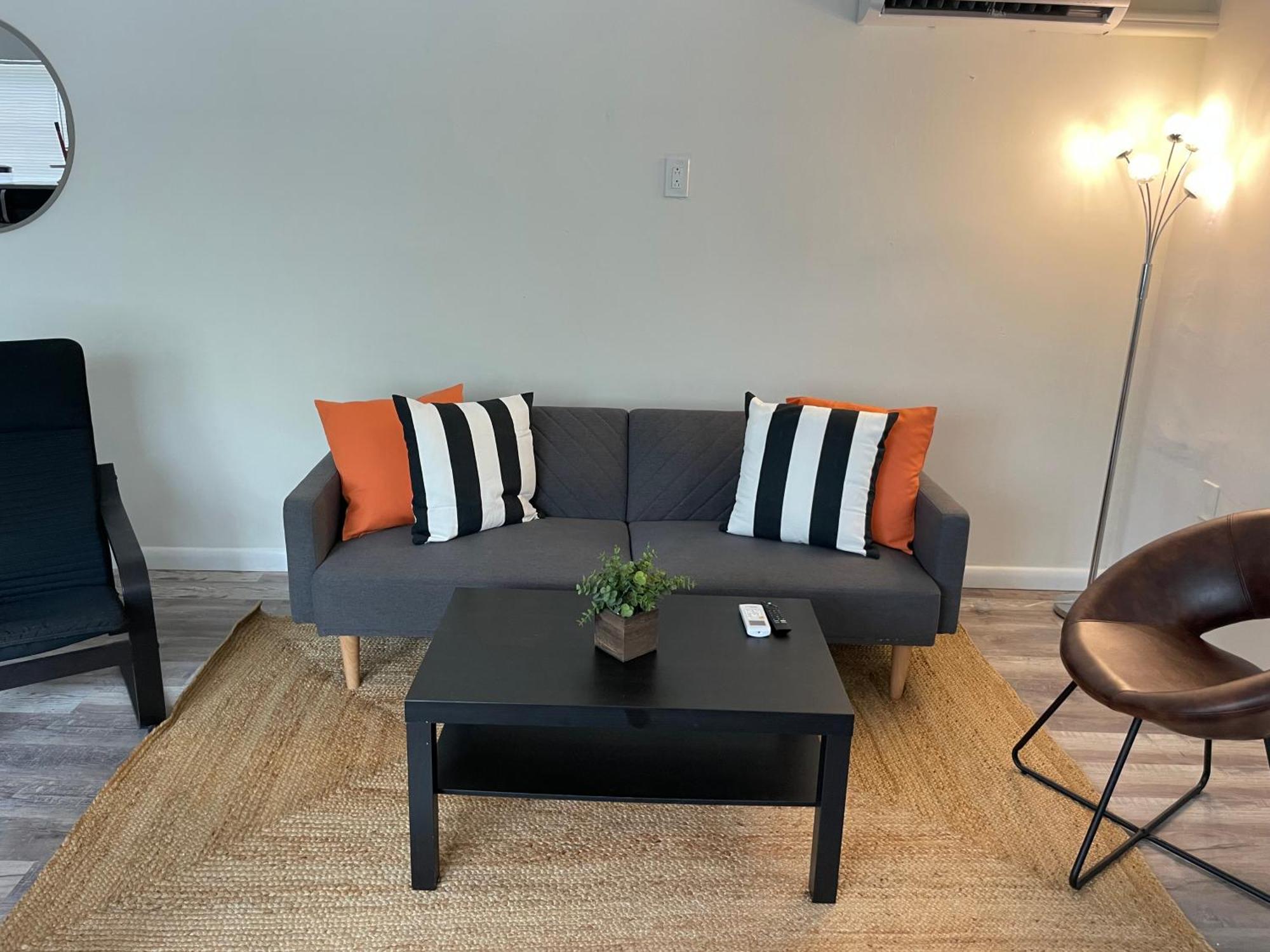 Fully Equipped Apartments With Parking Near Cocowalk Μαϊάμι Εξωτερικό φωτογραφία