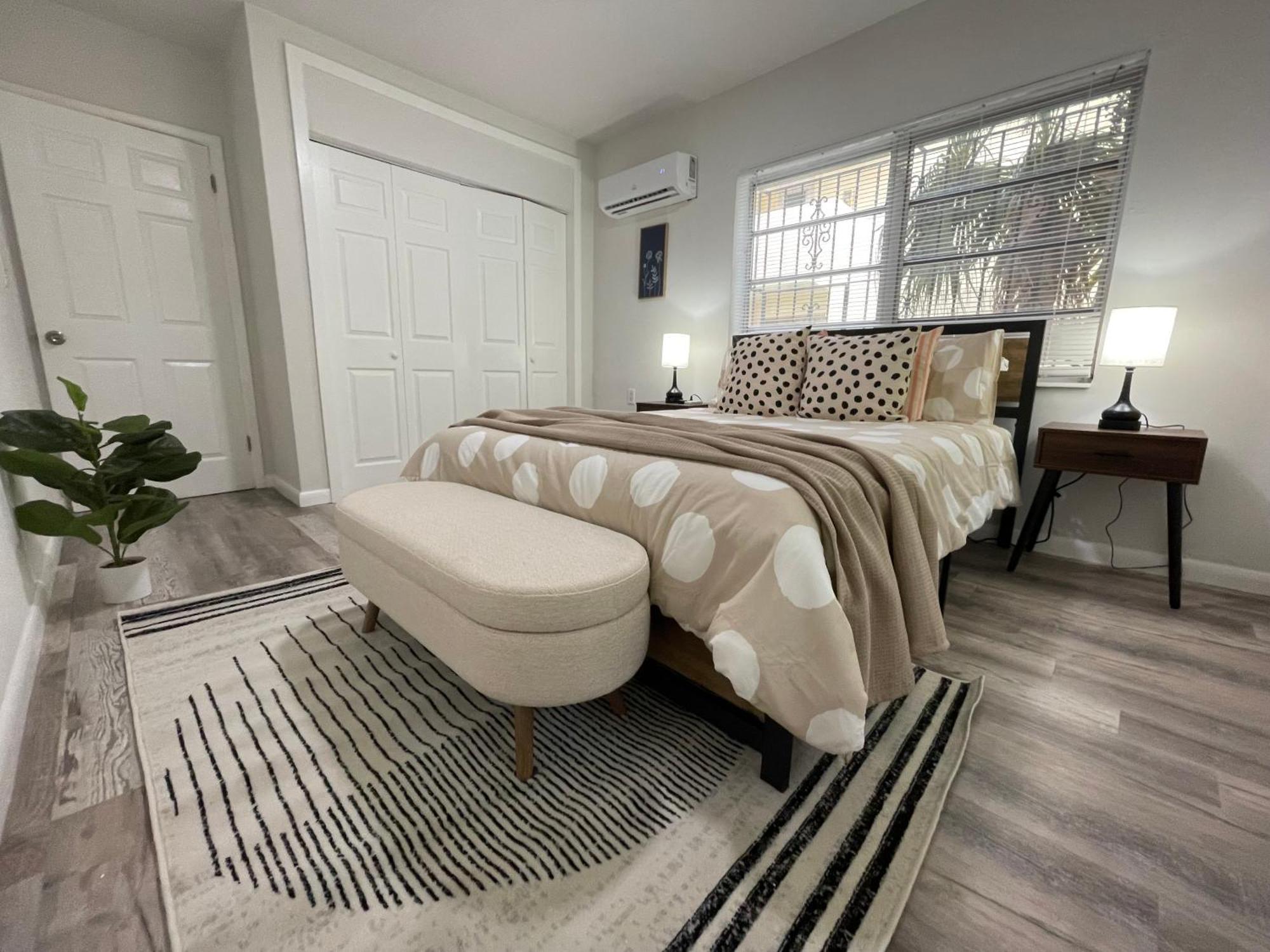 Fully Equipped Apartments With Parking Near Cocowalk Μαϊάμι Εξωτερικό φωτογραφία